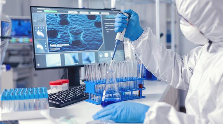 virolog-coducting-experiment-course-coronavirus-pandemic-with-micropipette-chemist-modern-laboratory-doing-research-using-dispenser-during-global-epidemic-750px