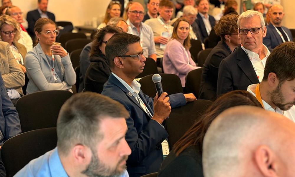 confernece-audience-750px.jpg