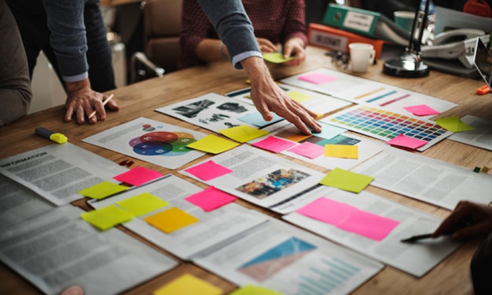 business-people-are-brainstorming_750px.jpg
